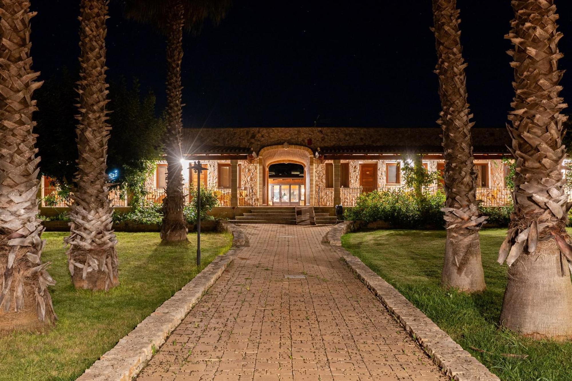 Hotel Masseria Le Pajare Presicce Exterior foto